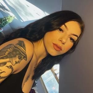 Meet your Posher, Delaney